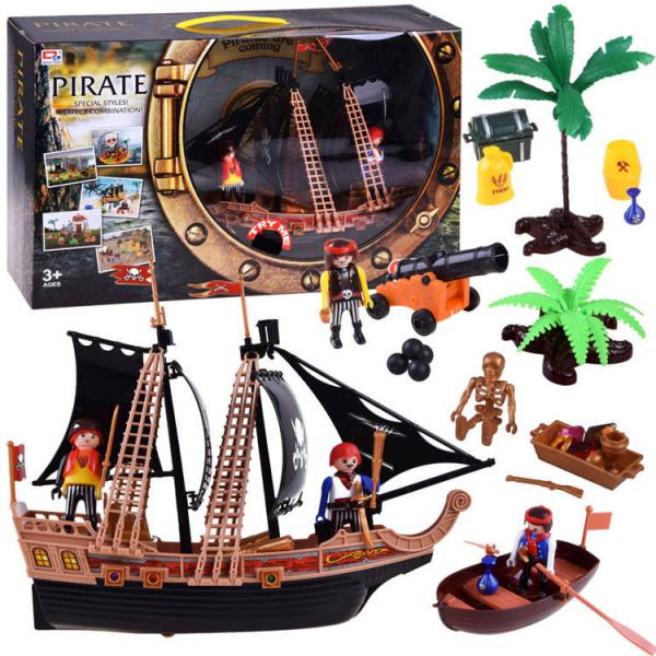 Pirátska loď s figúrkami pirátov: variant 1
