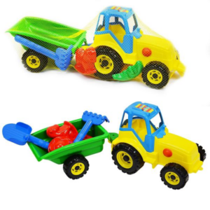 Traktor s dvojkolesovým prívesom a formičkami